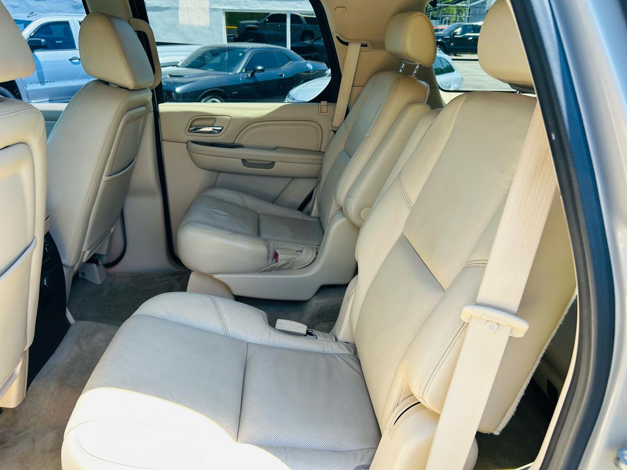 Cadillac Escalade AWD 2008