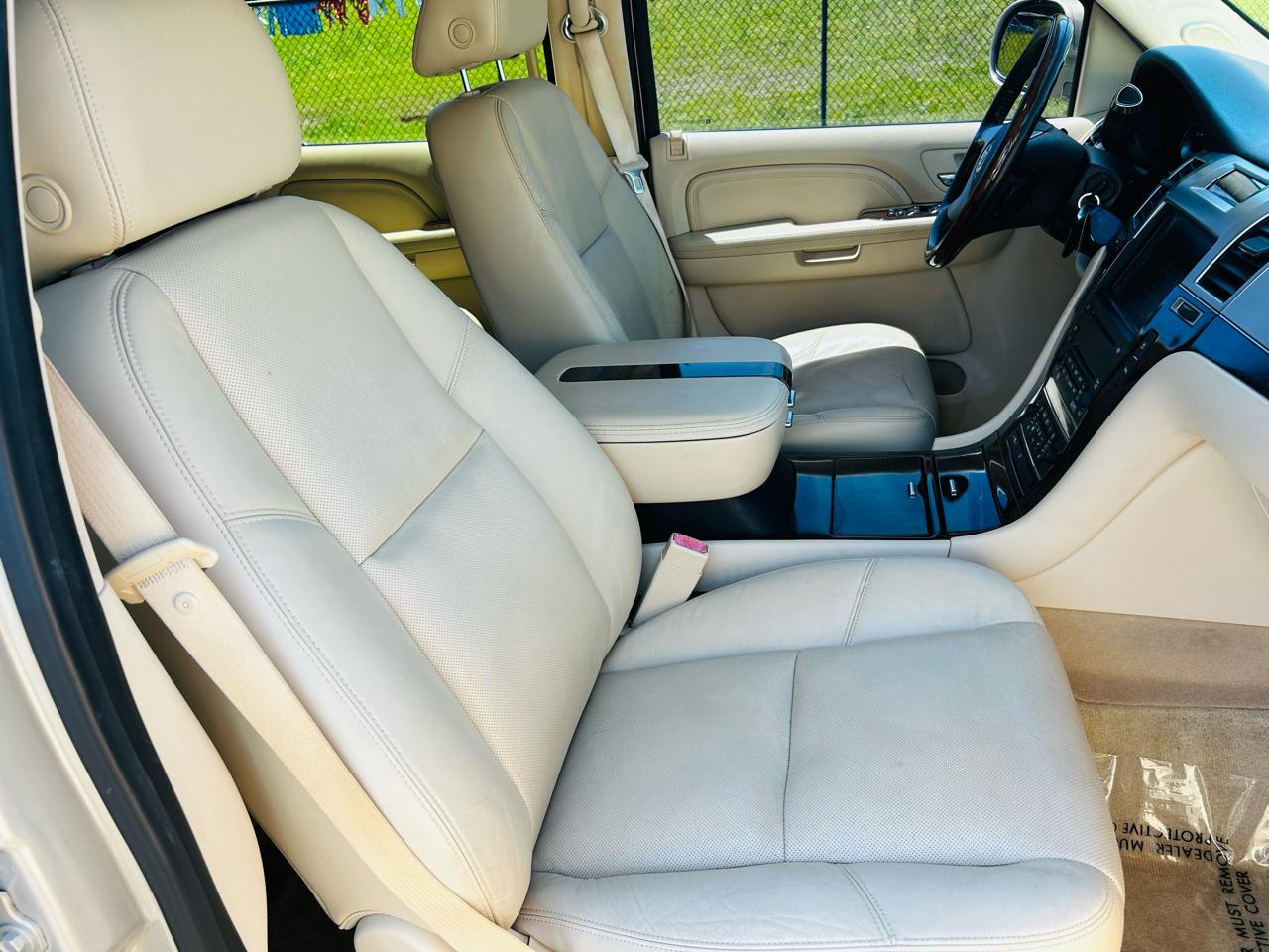 Cadillac Escalade AWD 2008