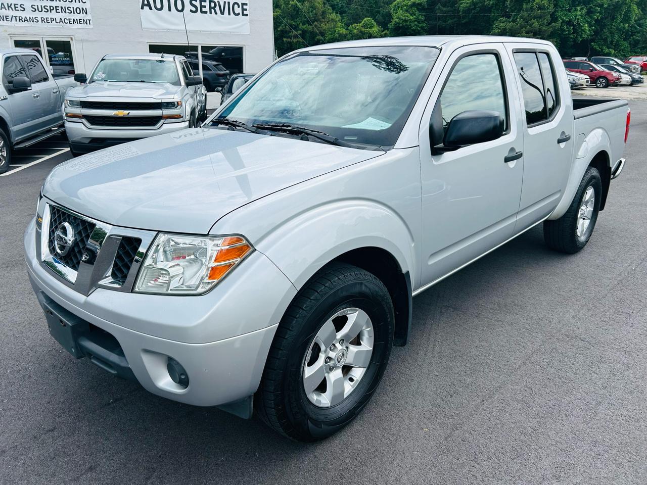 2012 Nissan Frontier SV Crew Cab 4WD