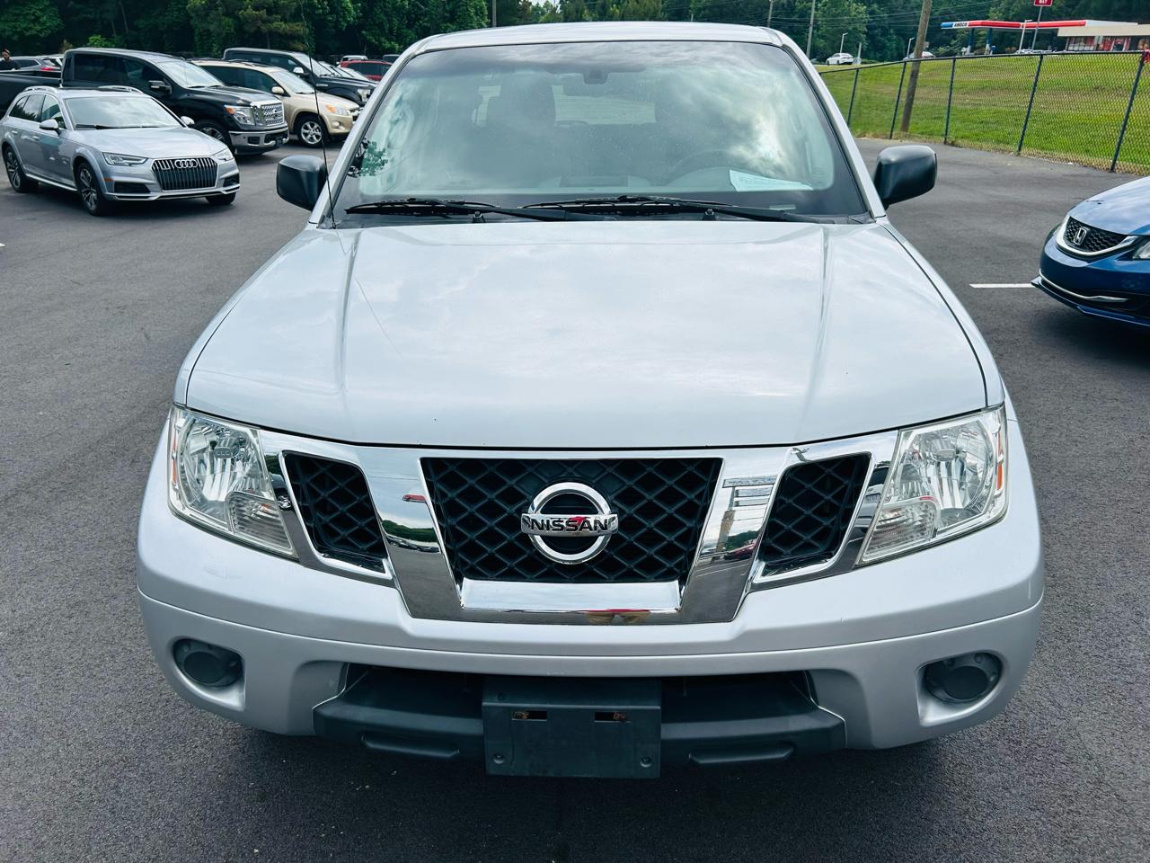 Nissan Frontier SV Crew Cab 4WD 2012