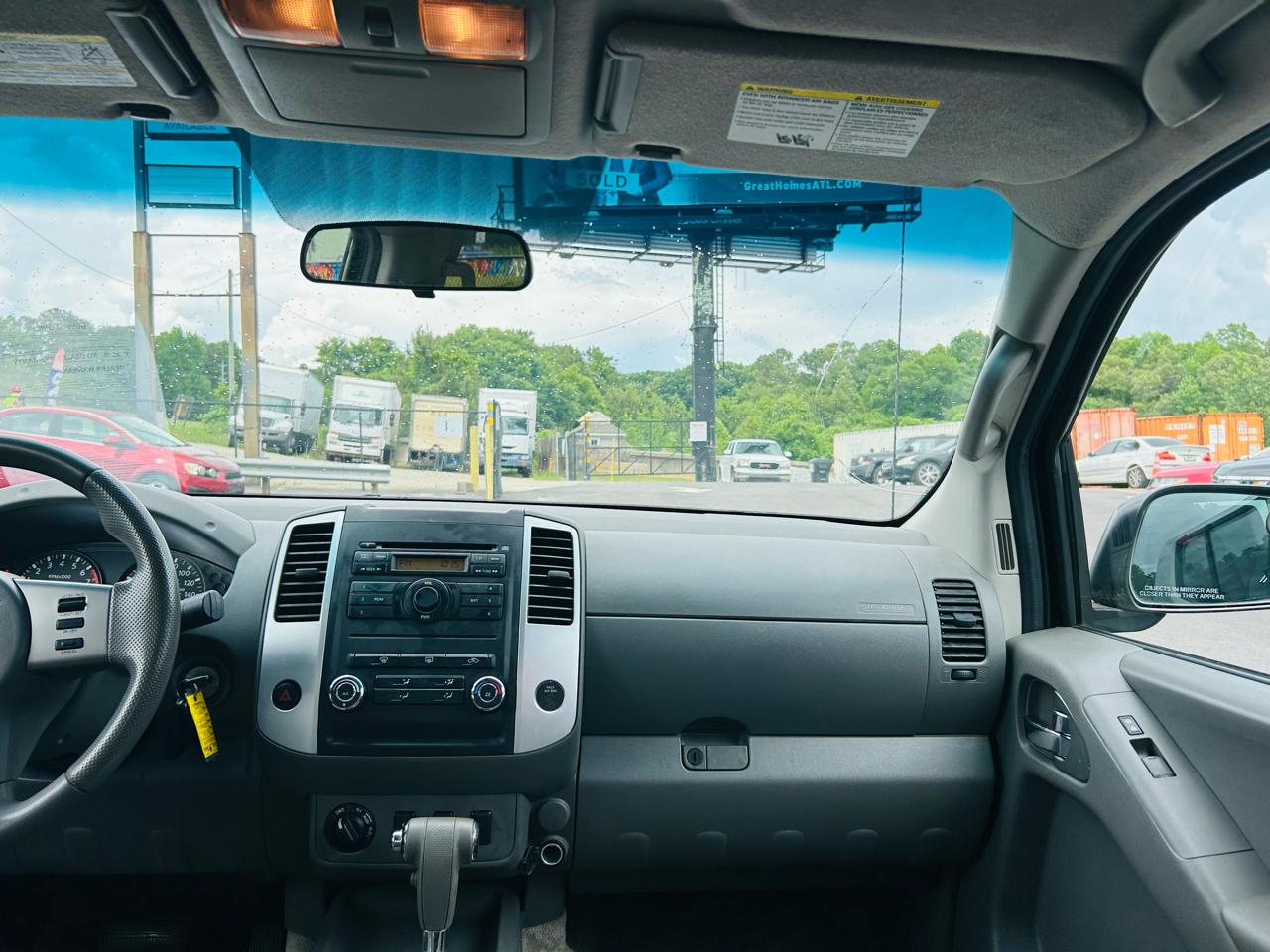 Nissan Frontier SV Crew Cab 4WD 2012