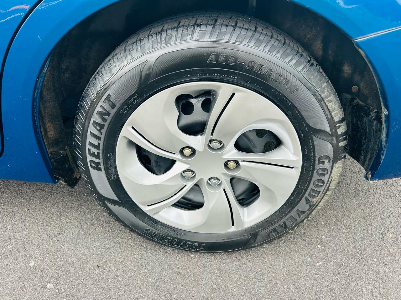 Honda Civic LX sedan 2013