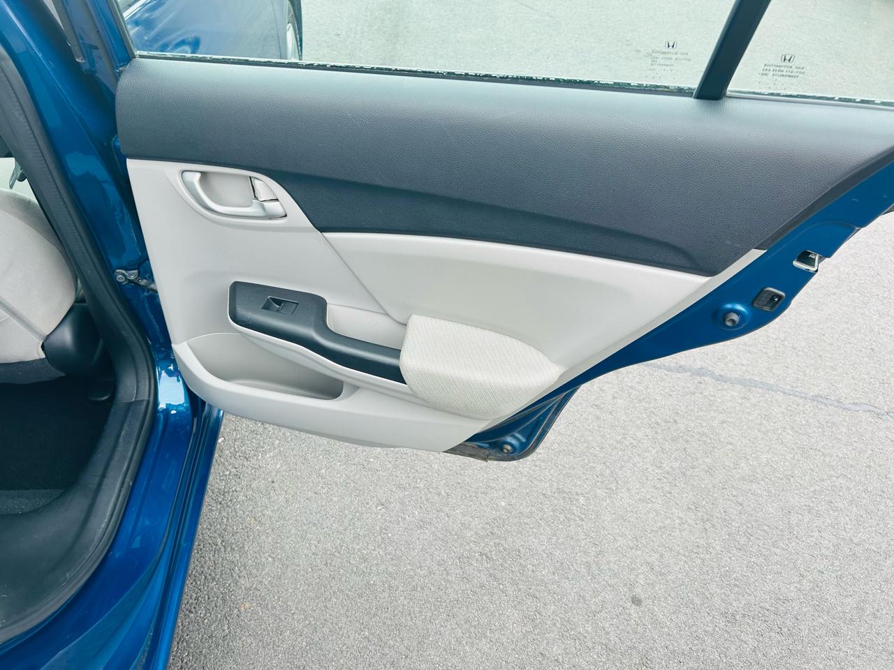 Honda Civic LX sedan 2013