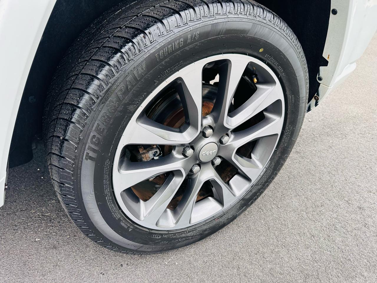 Jeep Grand Cherokee Overland 4WD 2018