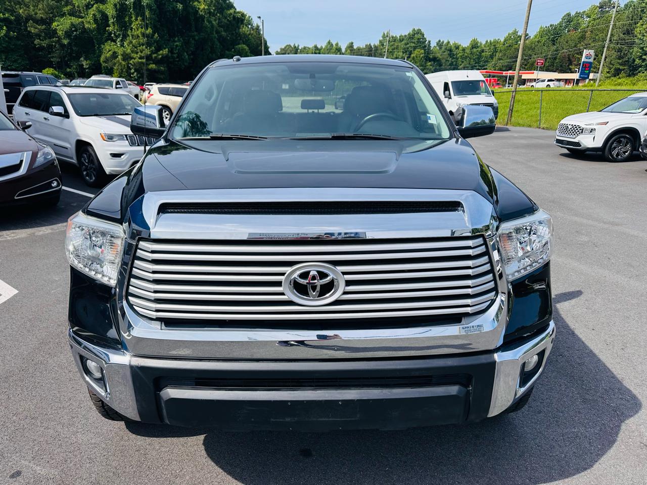 Toyota Tundra Limited 5.7L CrewMax 2WD 2015