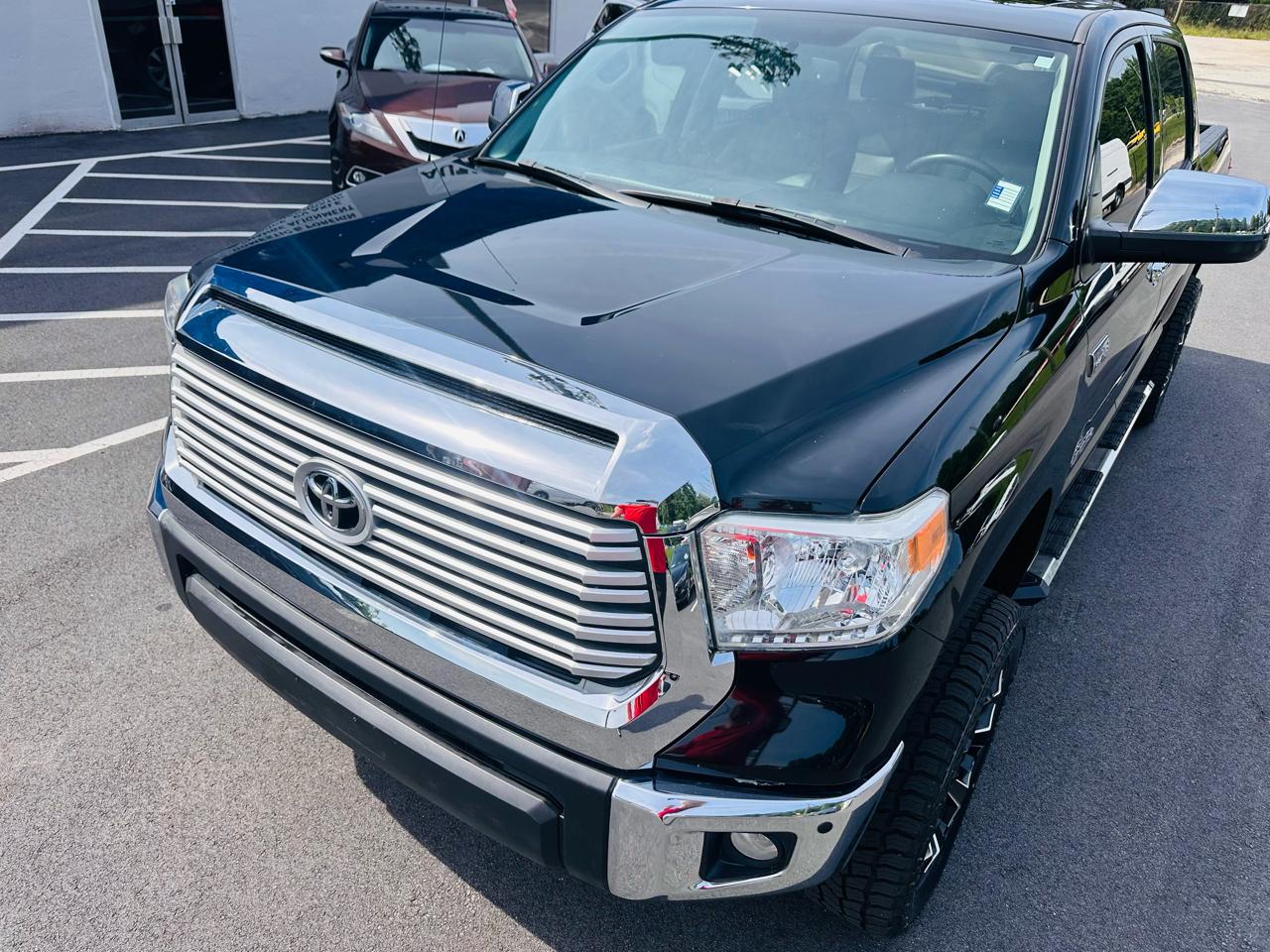Toyota Tundra Limited 5.7L CrewMax 2WD 2015