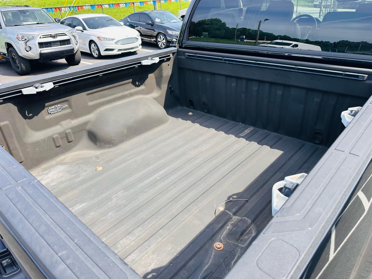 Toyota Tundra Limited 5.7L CrewMax 2WD 2015