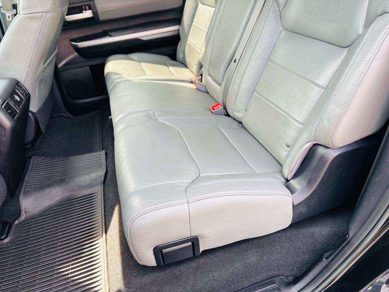 Toyota Tundra Limited 5.7L CrewMax 2WD 2015