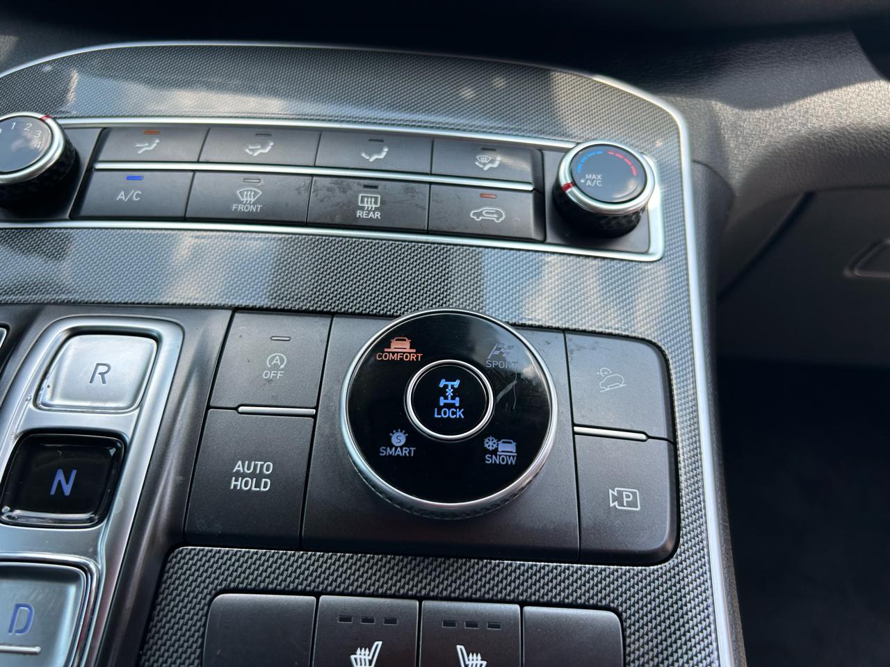 Hyundai Santa Fe SEL AWD 2021