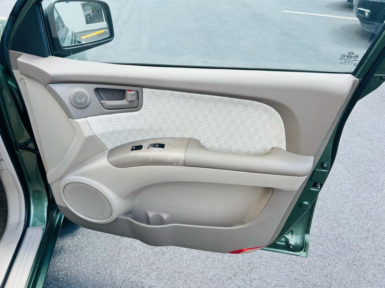 Kia Sportage LX I4 2WD 2007