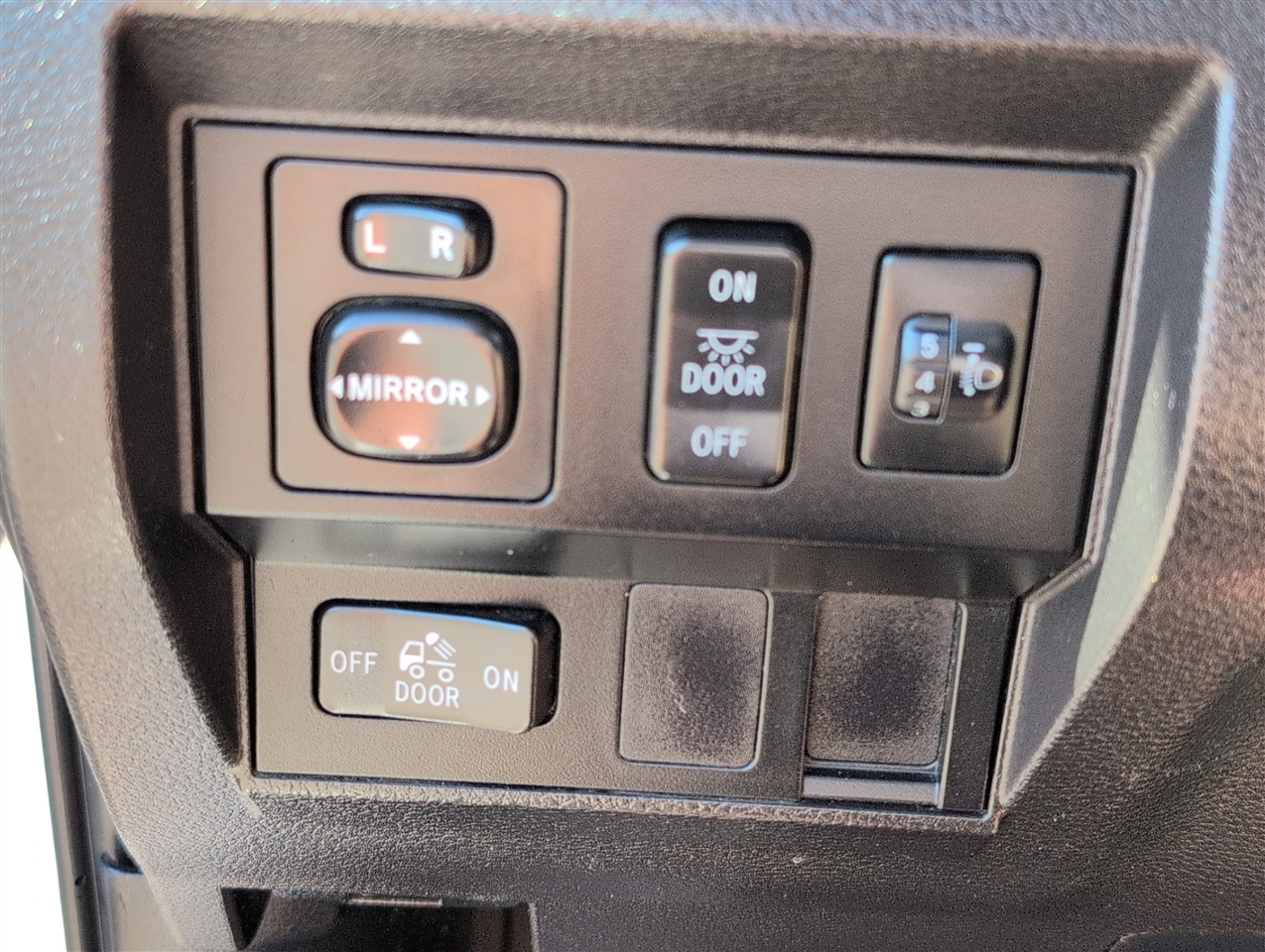 Toyota Tundra  2015 Toyota Tundra  2015
