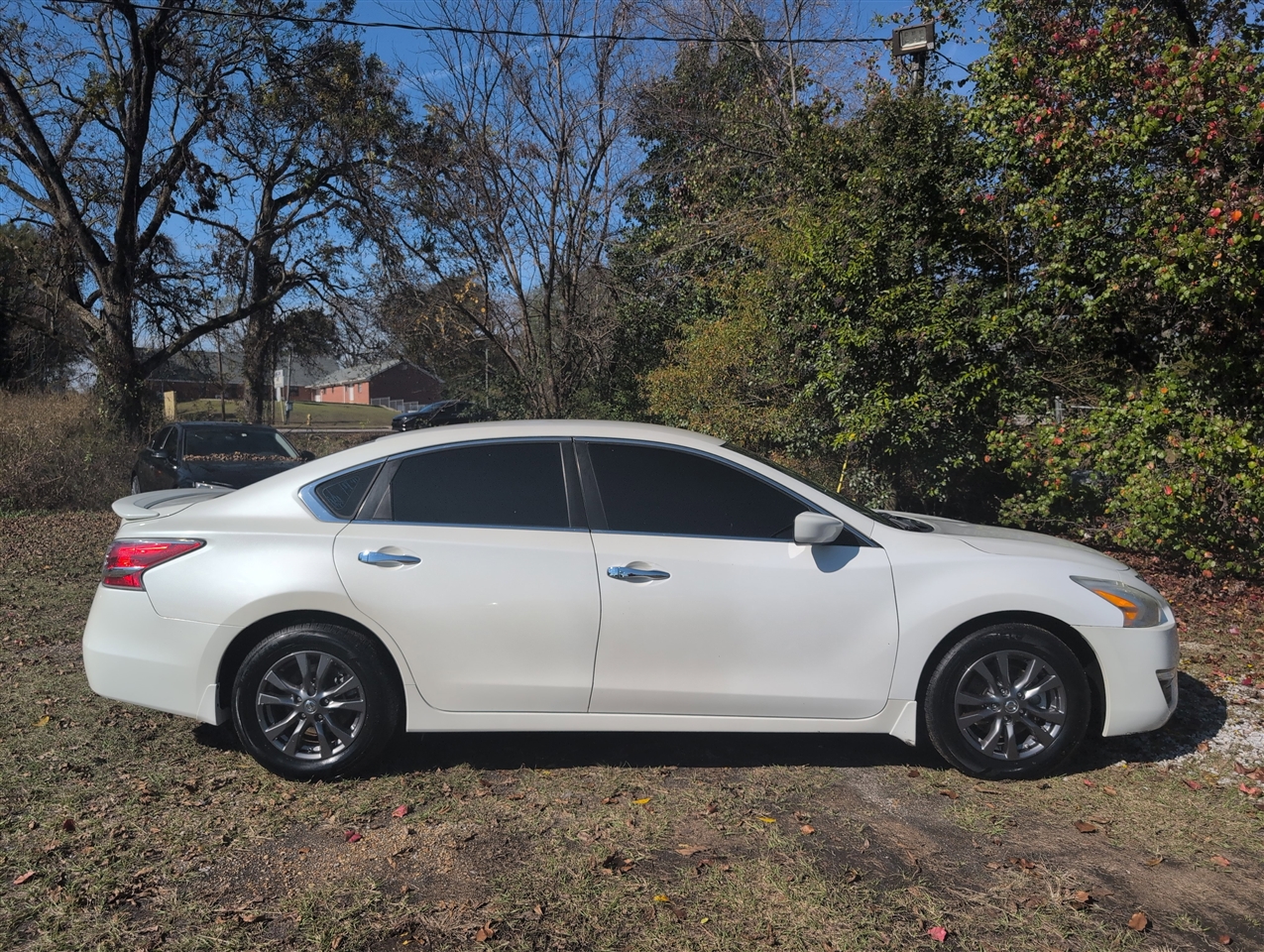 2015 Nissan Altima 2.5 photo 3