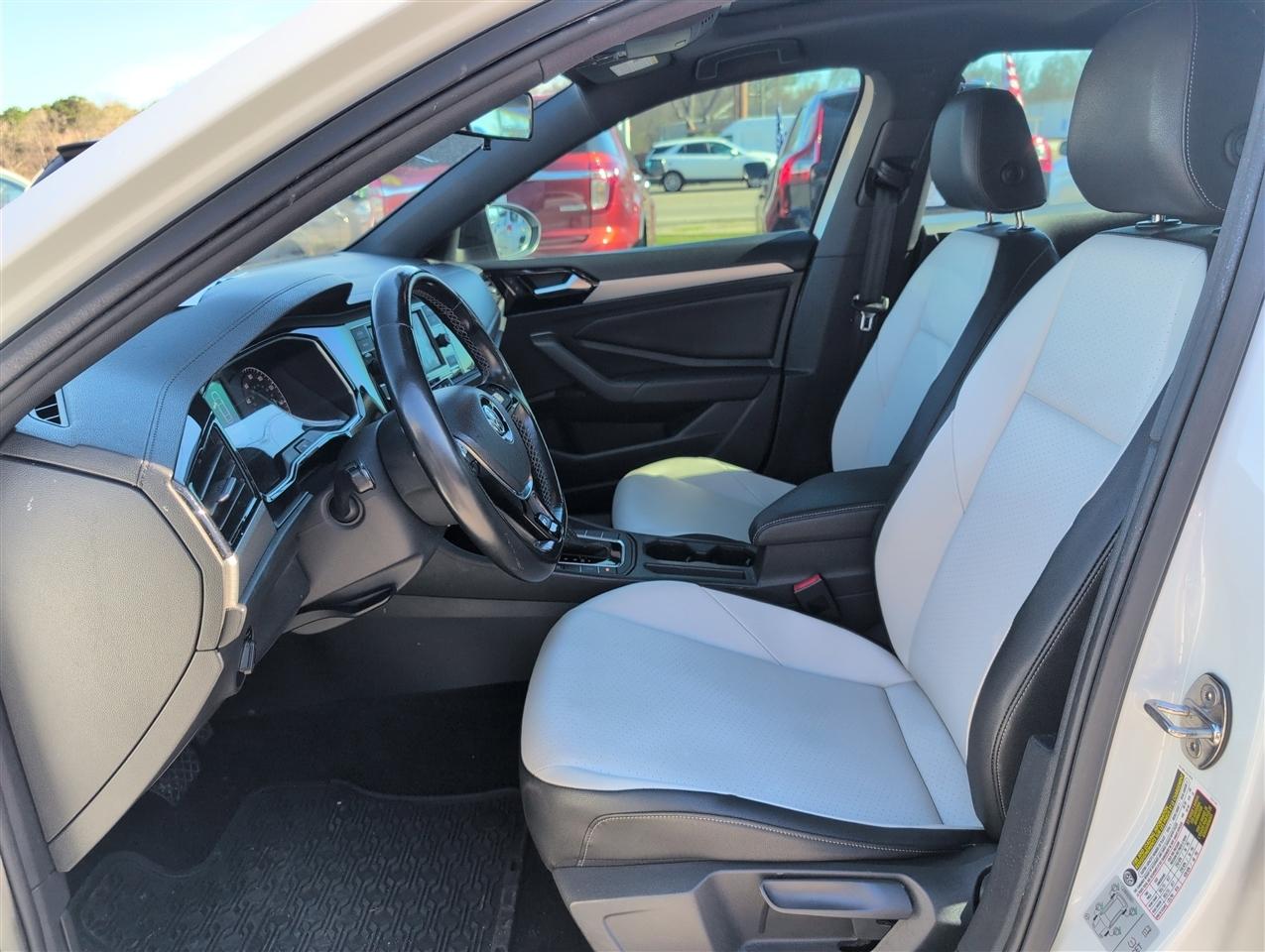 Volkswagen Jetta  2019