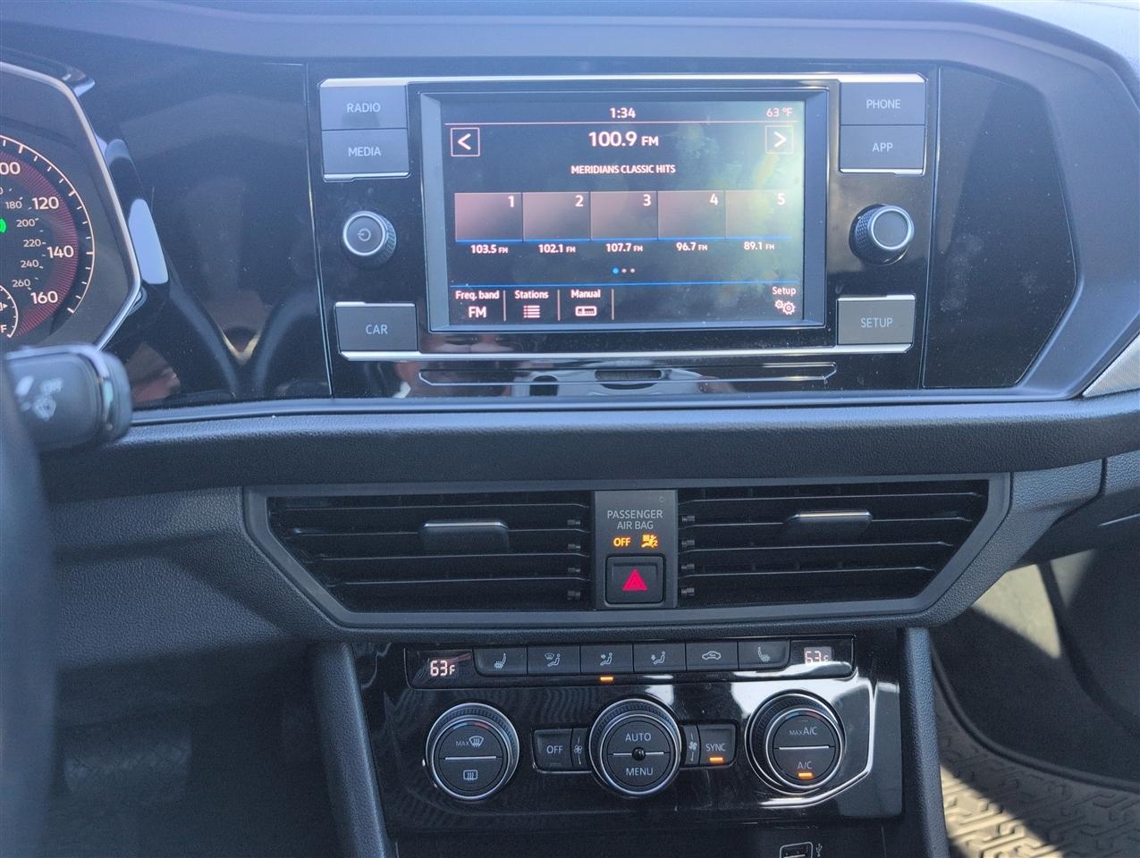 Volkswagen Jetta  2019