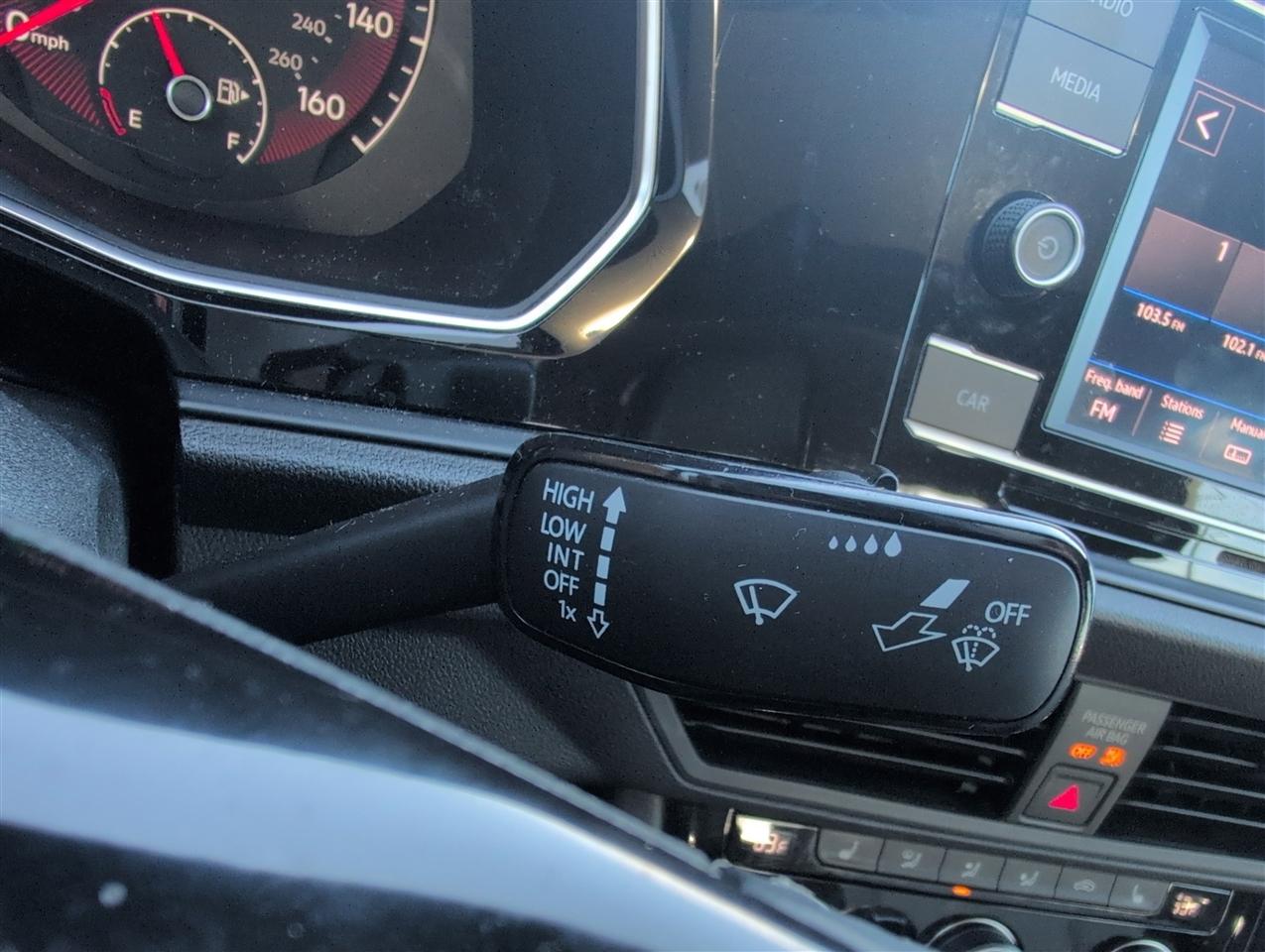 Volkswagen Jetta  2019