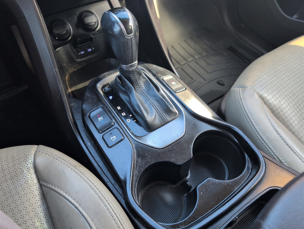 Hyundai Santa Fe  2014