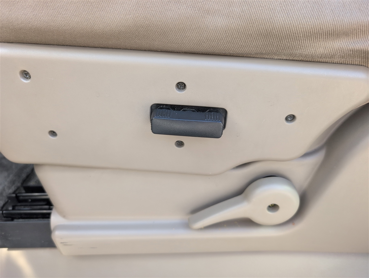 Chevrolet Avalanche  2003