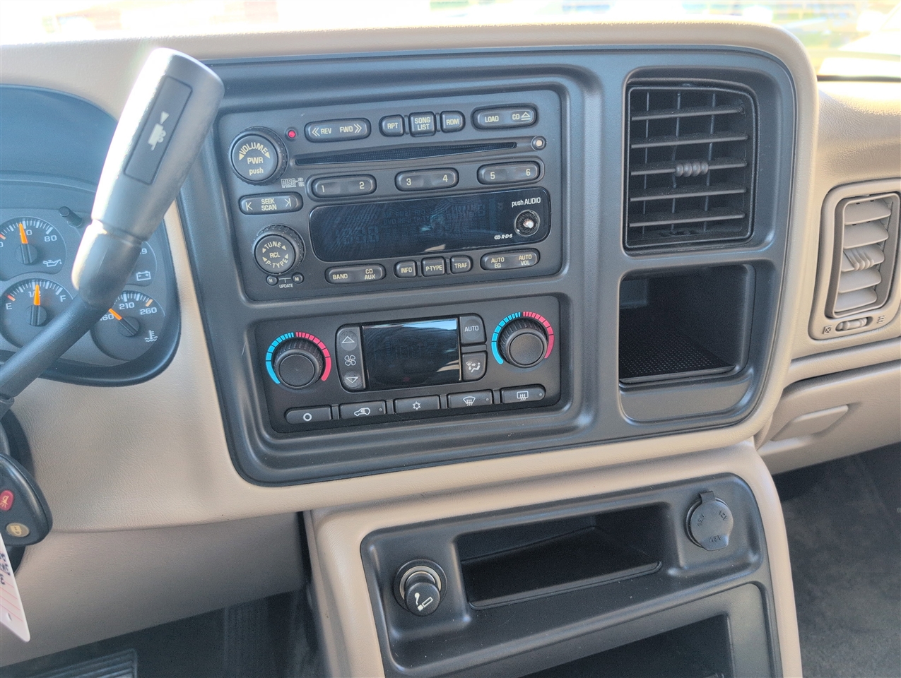 Chevrolet Avalanche  2003