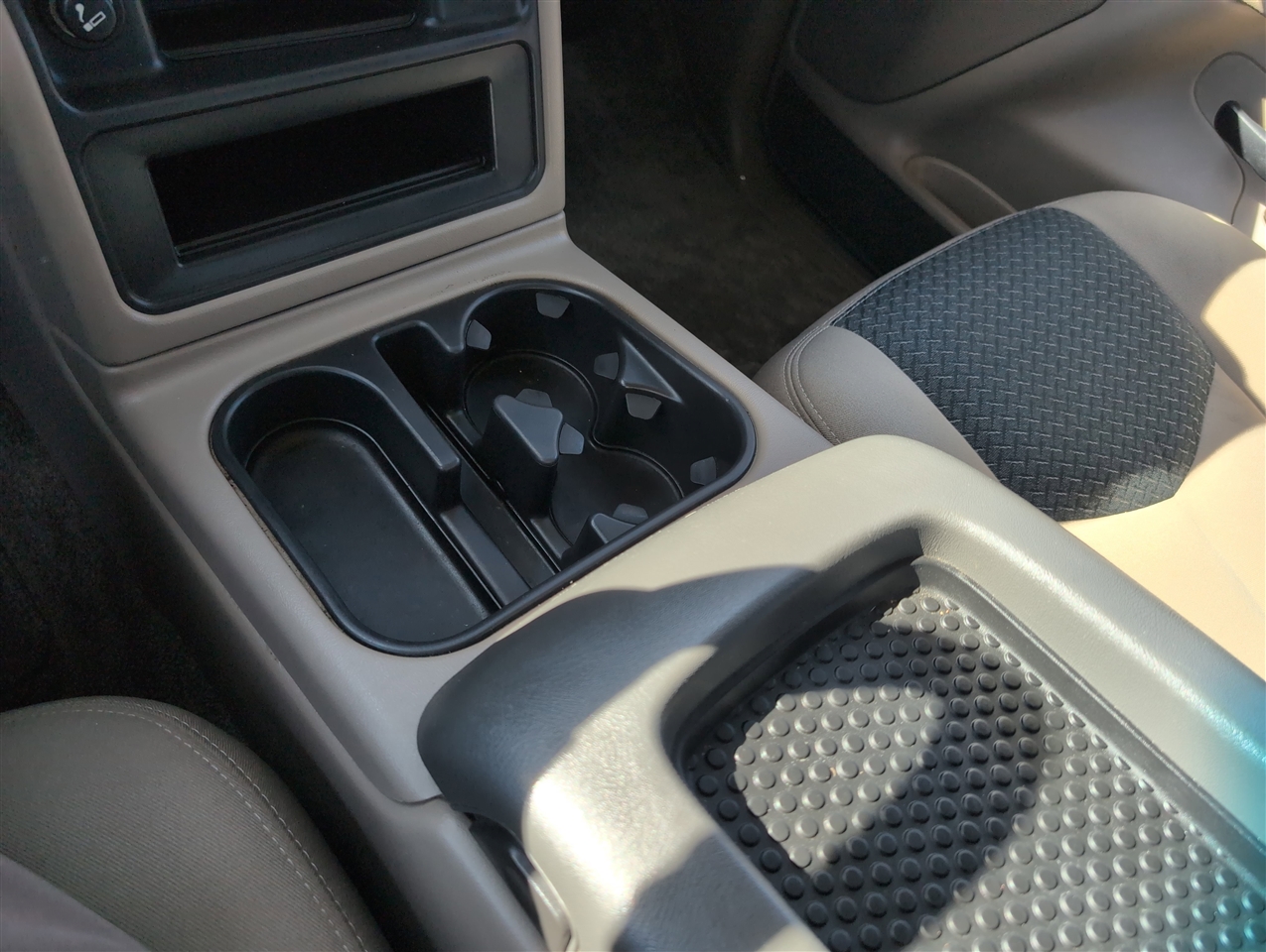 Chevrolet Avalanche  2003