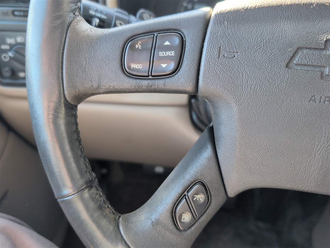 Chevrolet Avalanche  2003