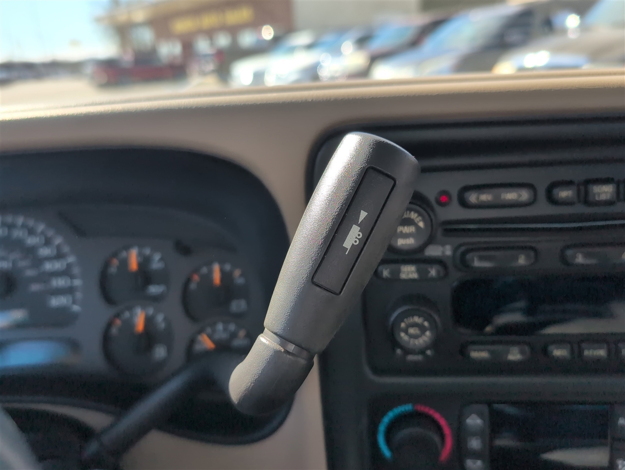 Chevrolet Avalanche  2003