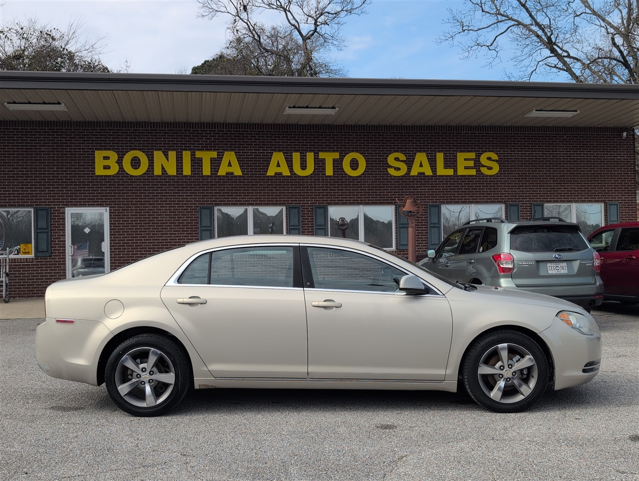 Chevrolet Malibu  2011