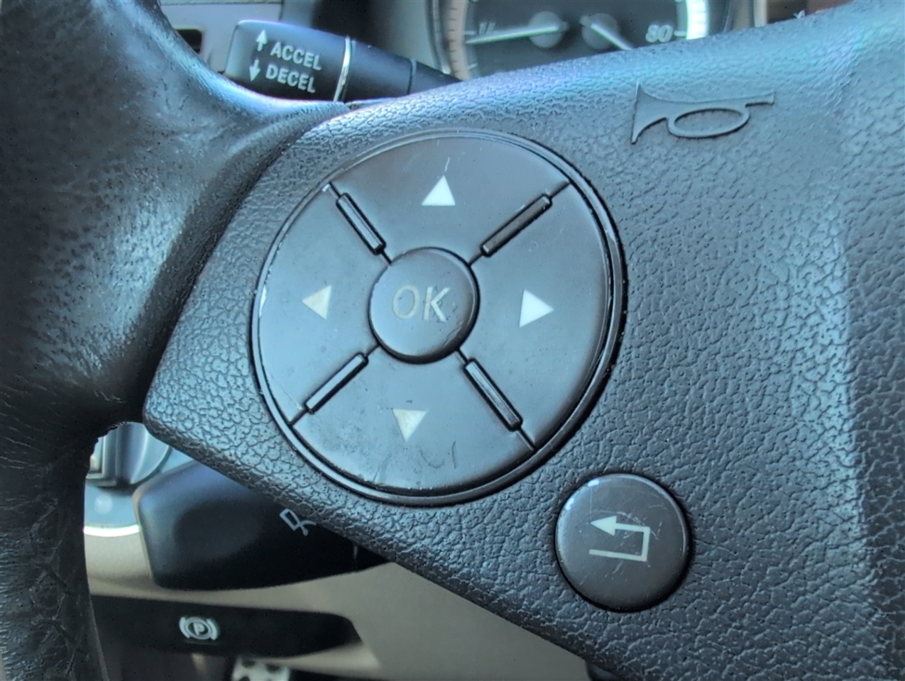 Mercedes-Benz C-Class  2009