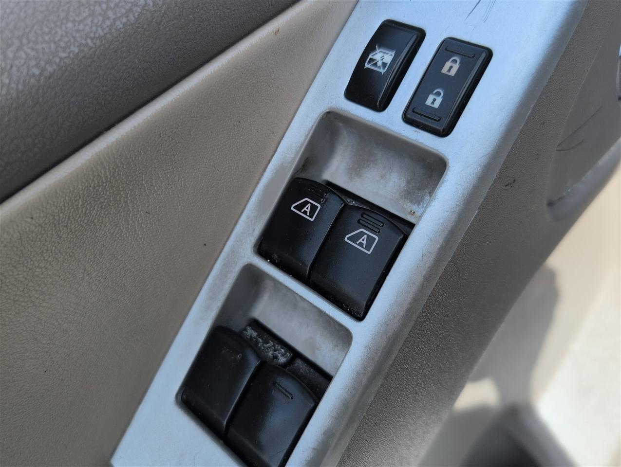 Nissan Pathfinder  2011