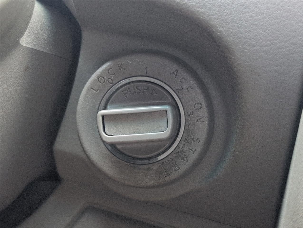 Nissan Pathfinder  2011