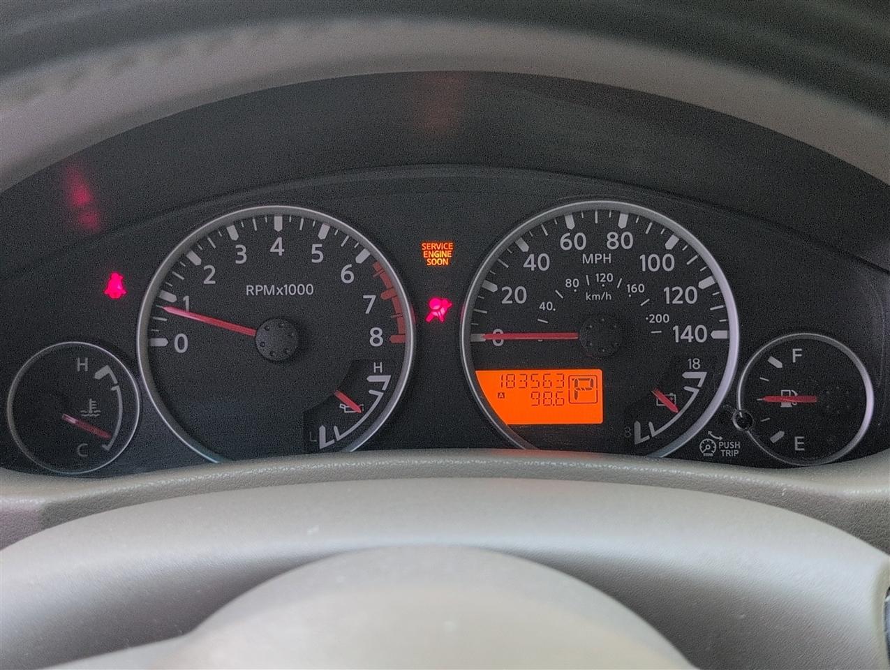 Nissan Pathfinder  2011