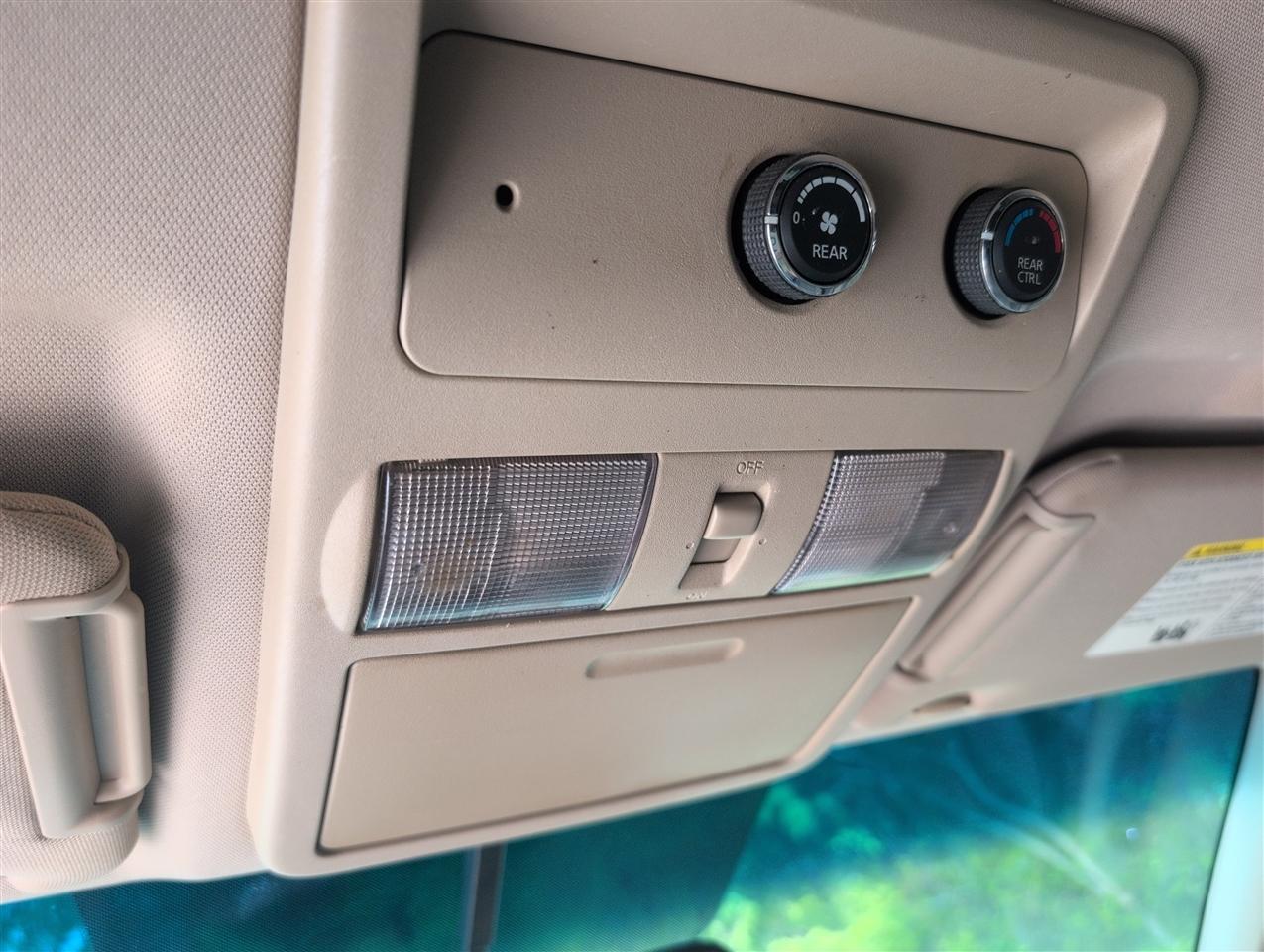 Nissan Pathfinder  2011