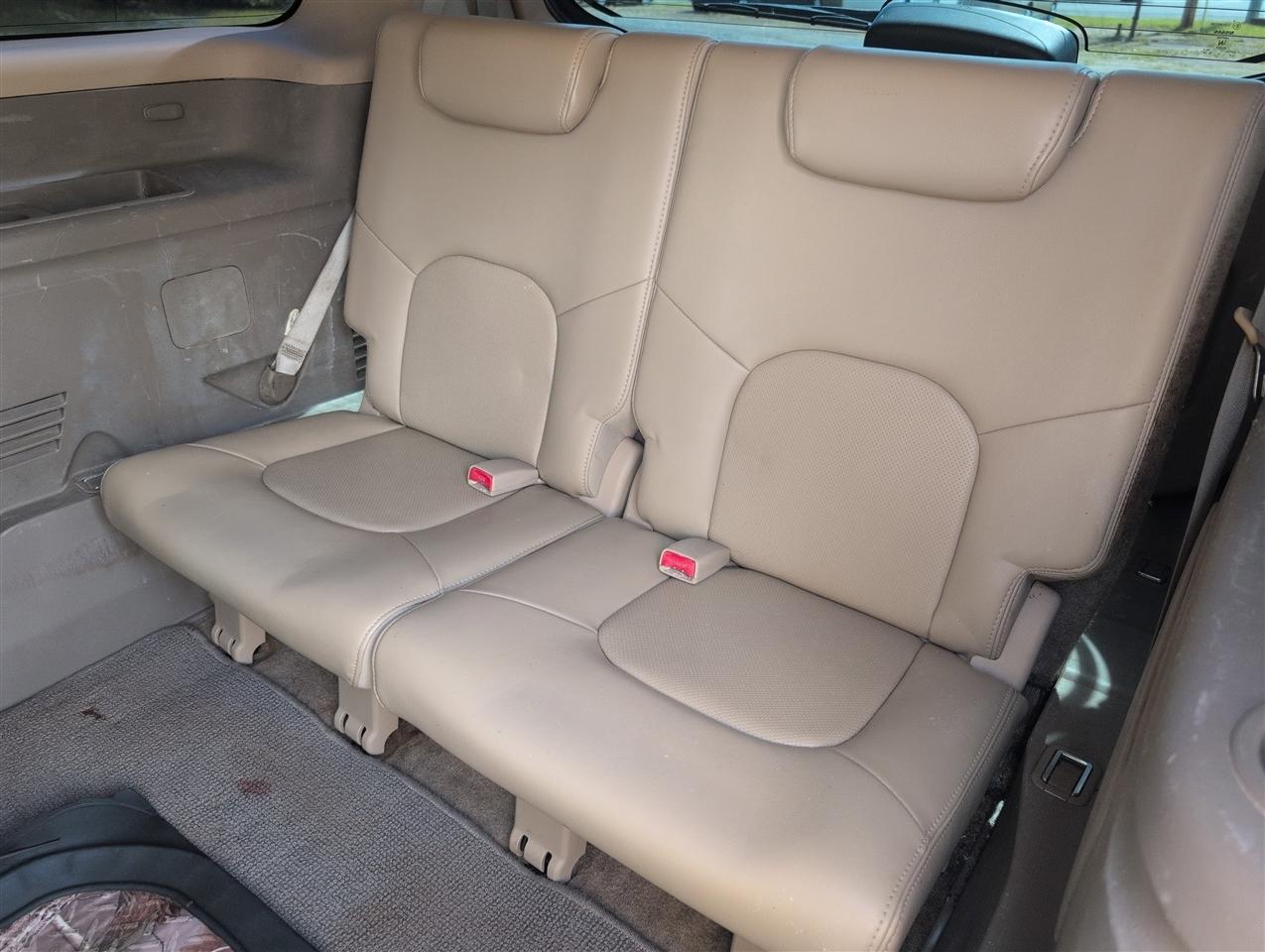 Nissan Pathfinder  2011