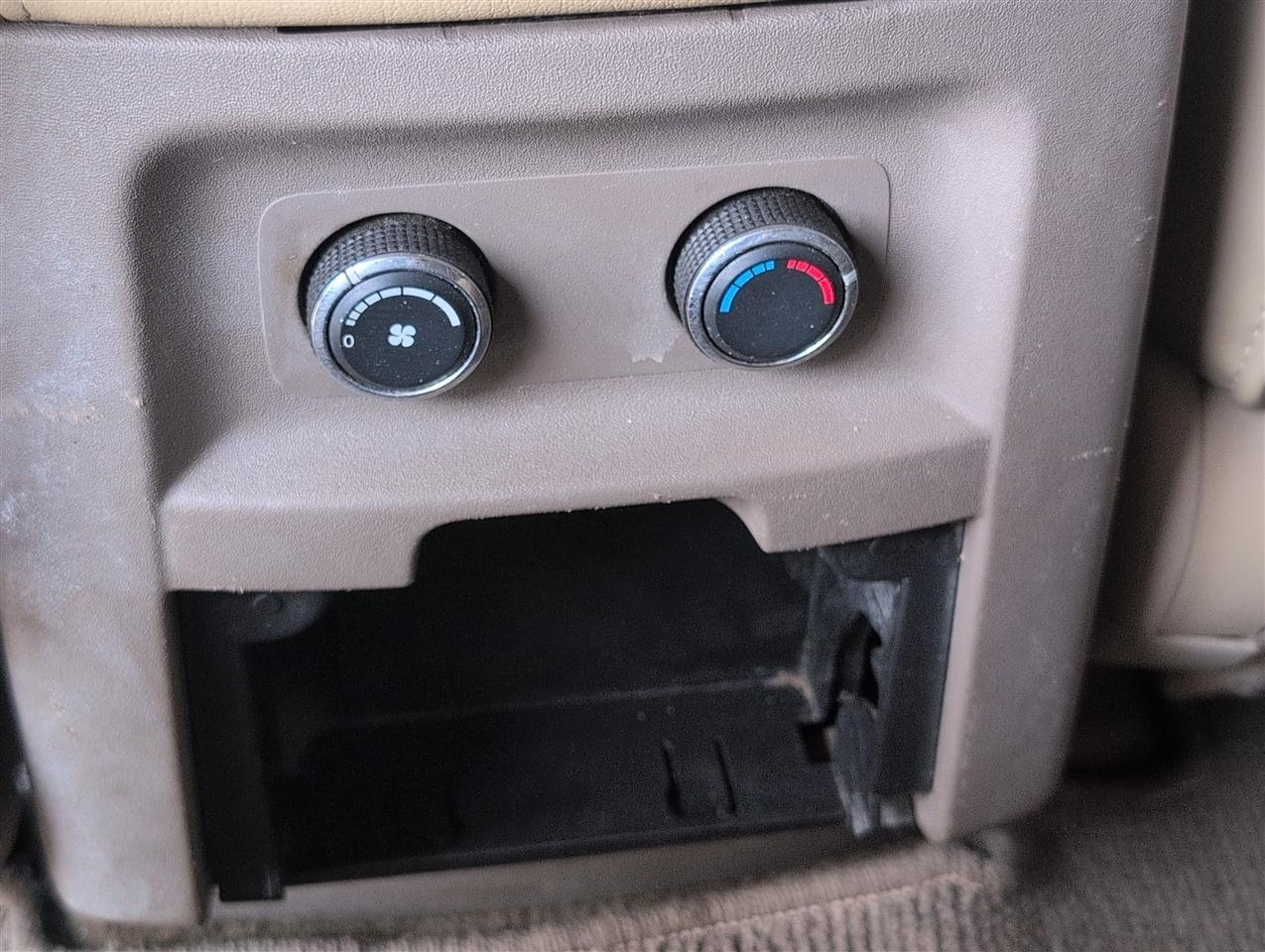 Nissan Pathfinder  2011