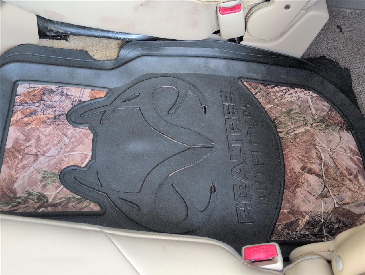 Nissan Pathfinder  2011