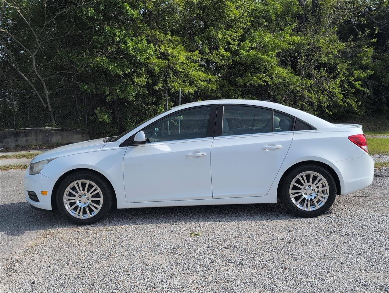 Chevrolet Cruze  2012