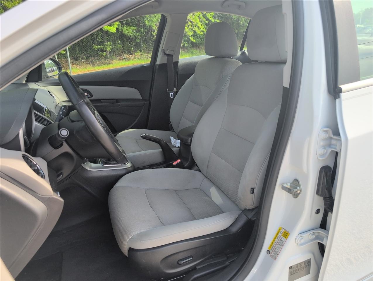 Chevrolet Cruze  2012