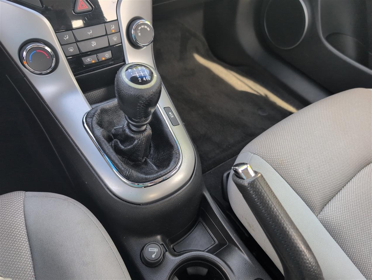 Chevrolet Cruze  2012