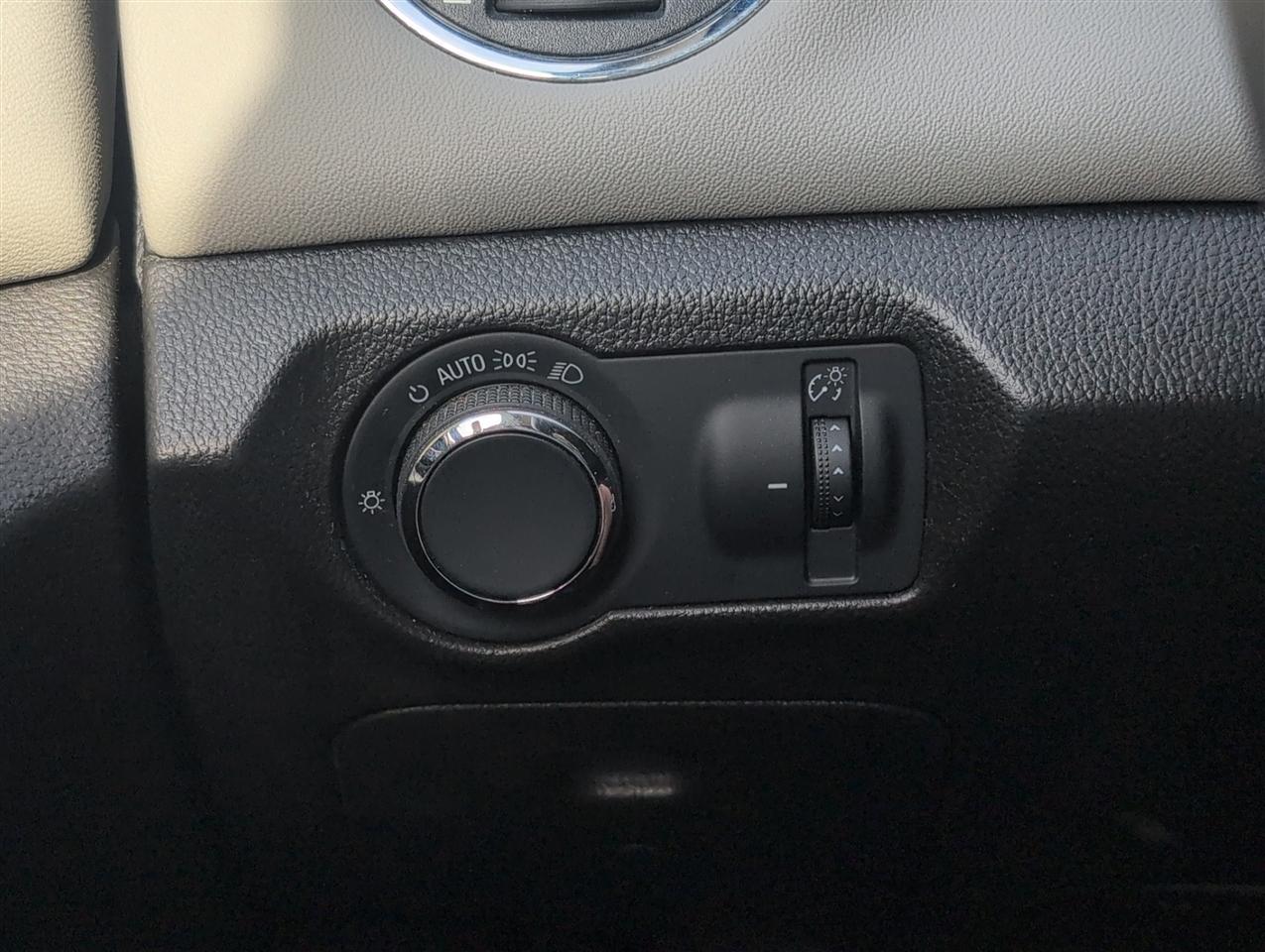 Chevrolet Cruze  2012