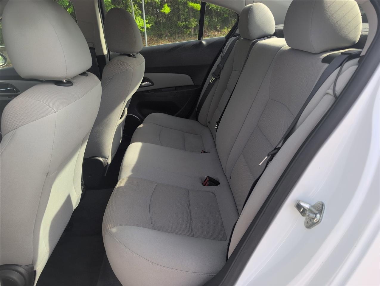 Chevrolet Cruze  2012