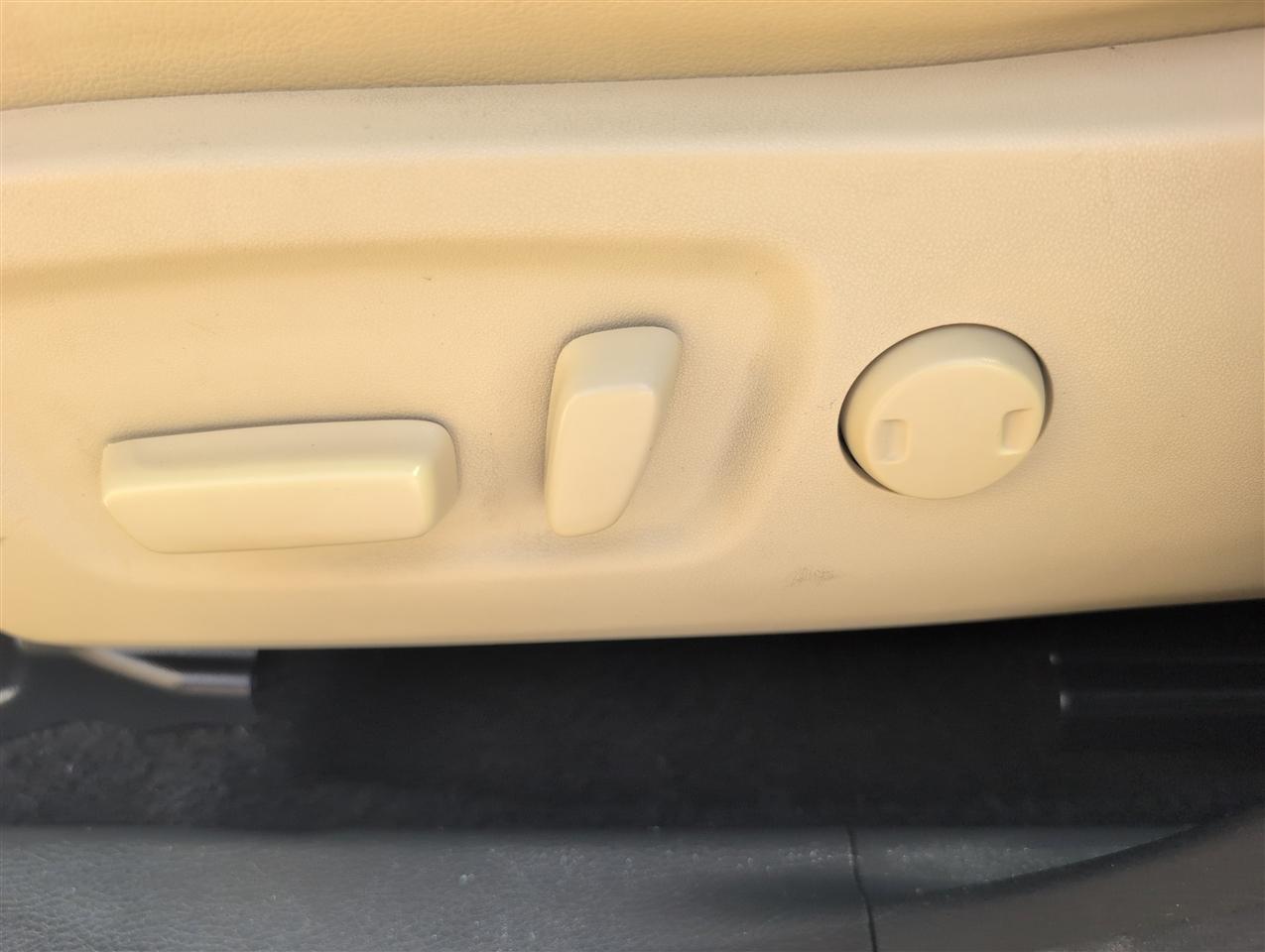 Toyota Highlander  2014