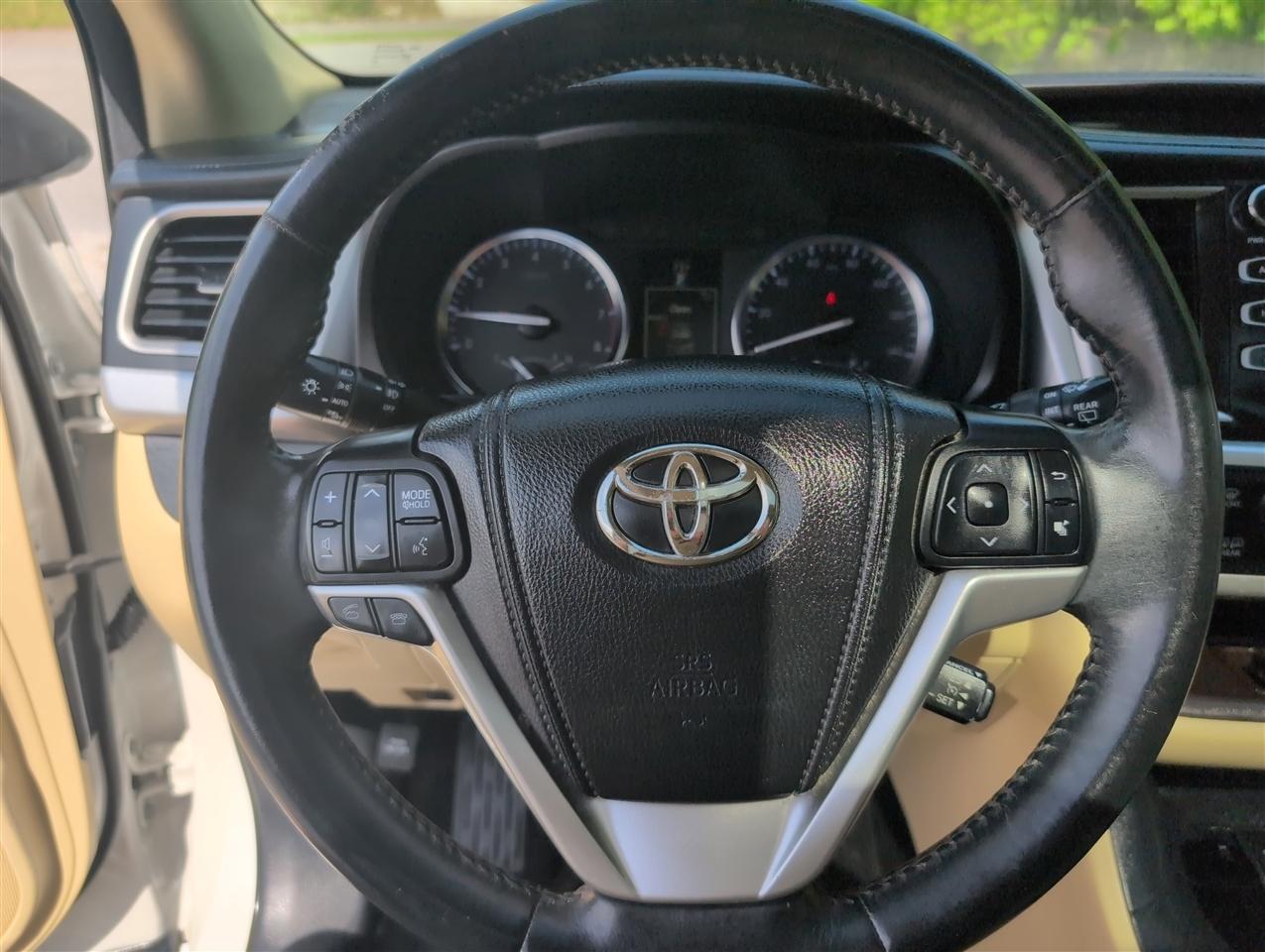 Toyota Highlander  2014