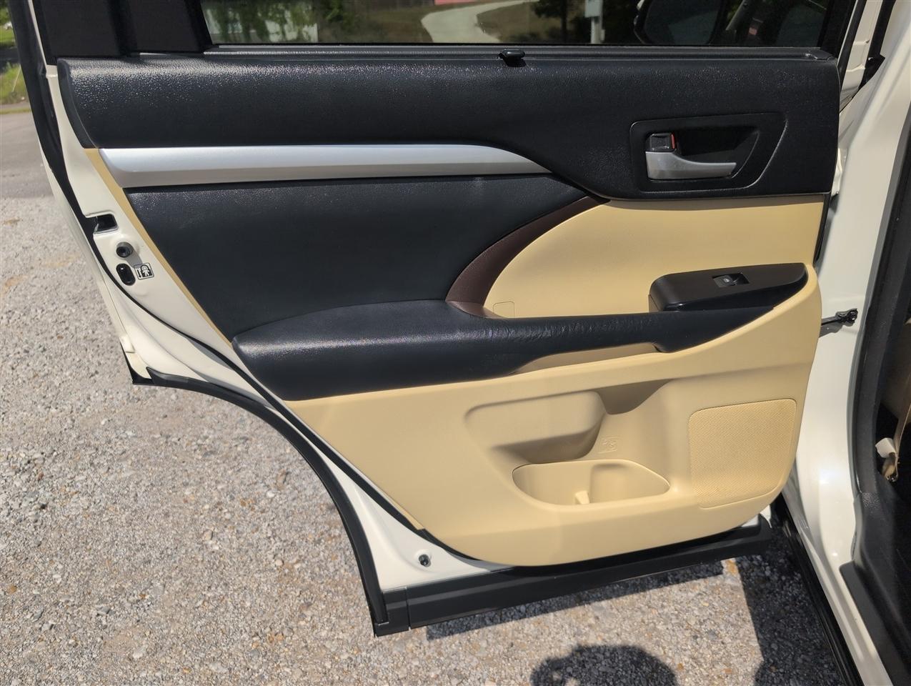 Toyota Highlander  2014