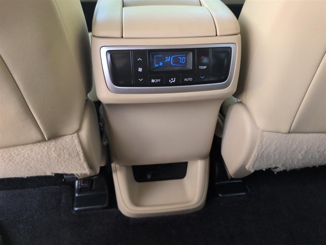 Toyota Highlander  2014