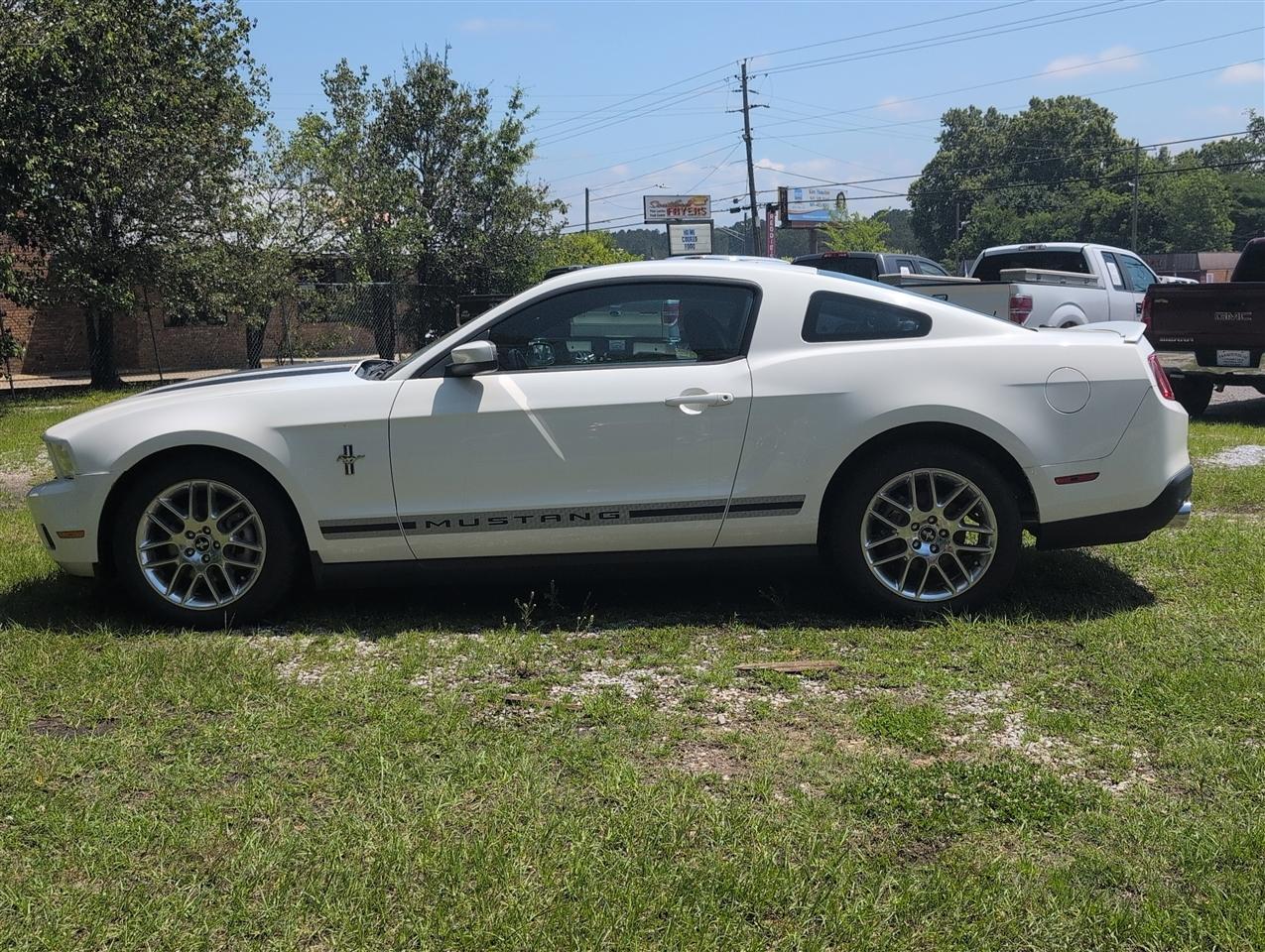 Ford Mustang  2012