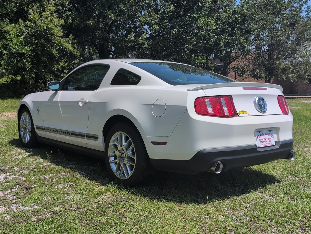 Ford Mustang  2012