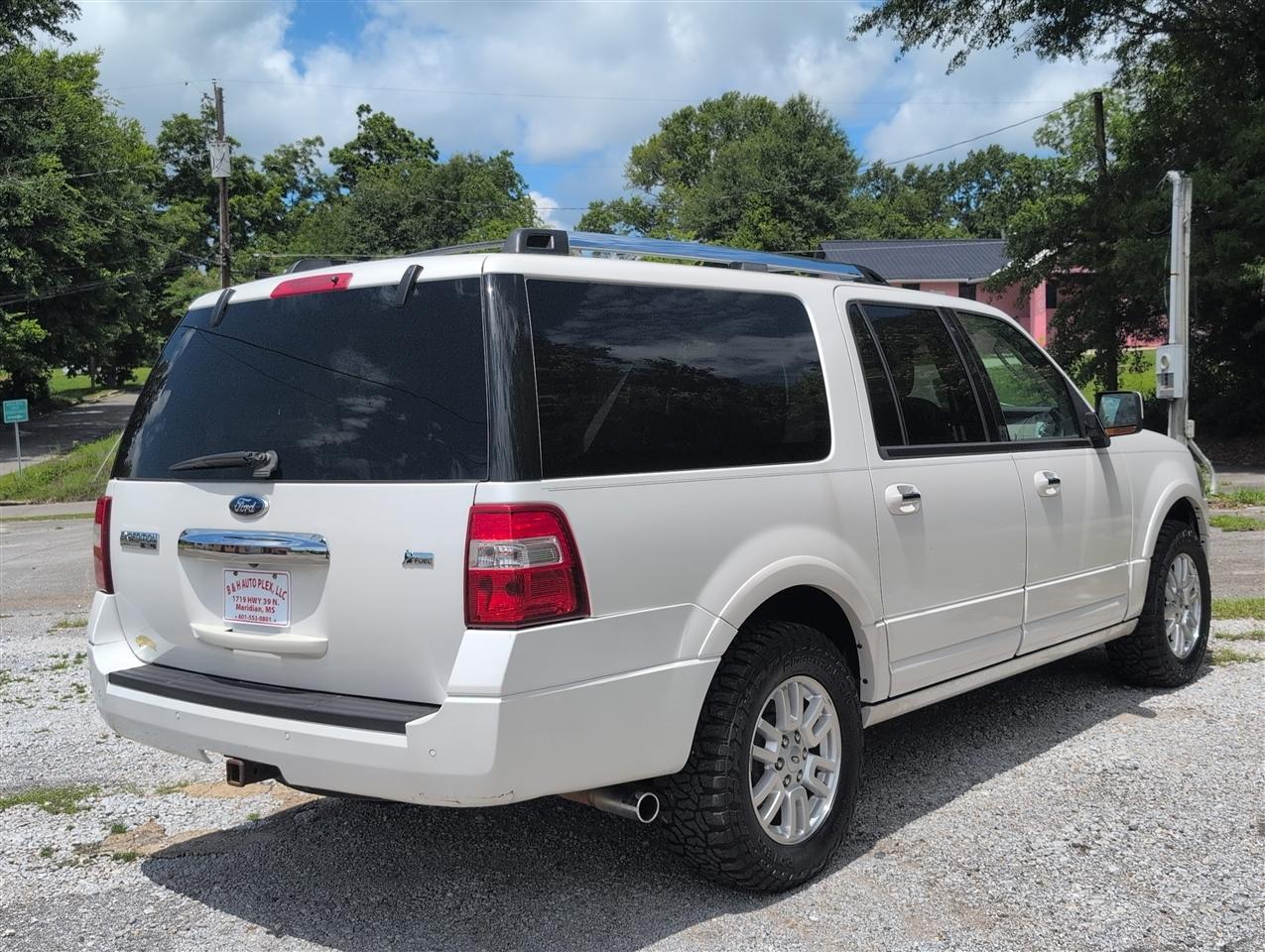Ford Expedition  2013