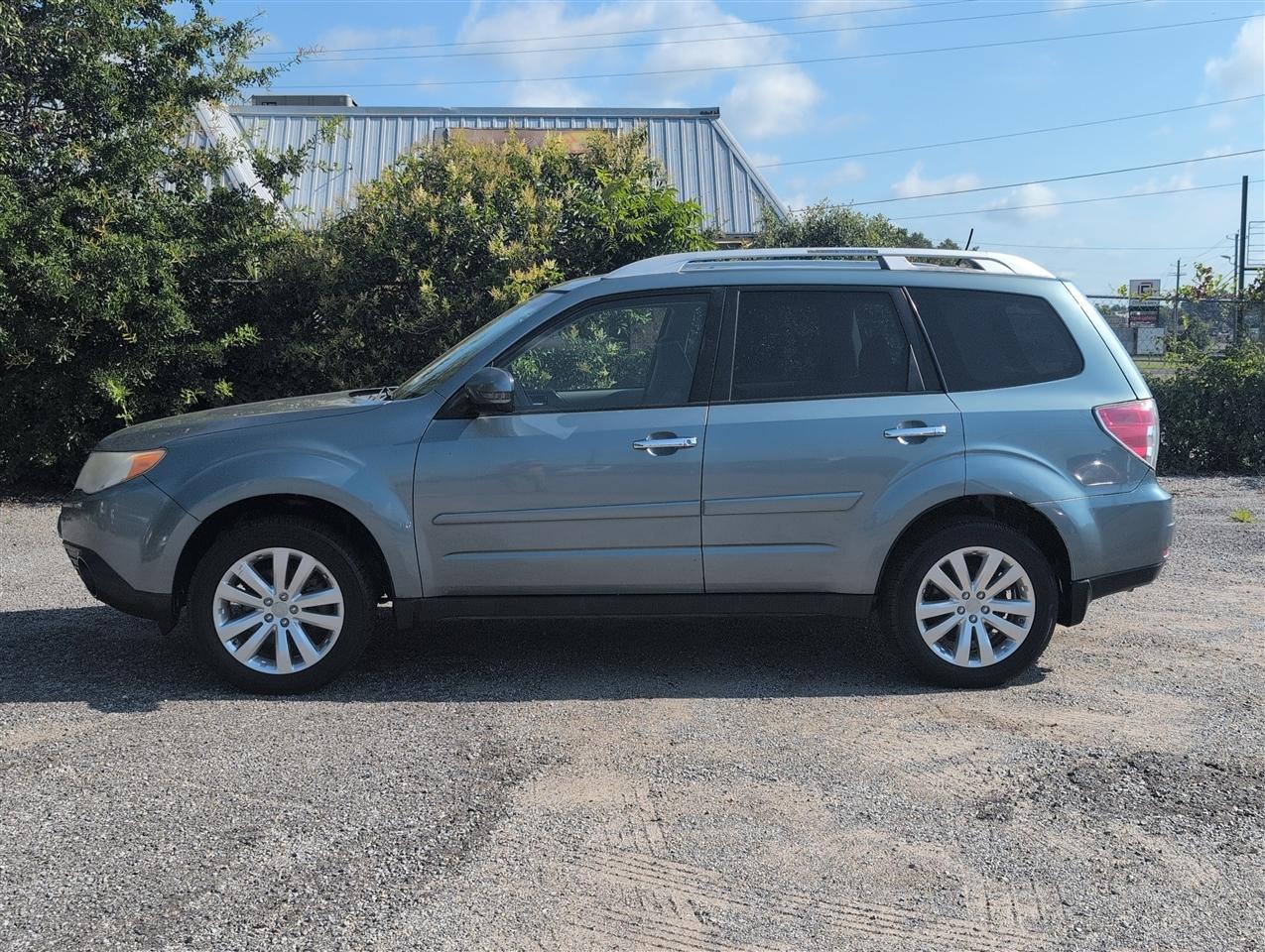 Subaru Forester  2011