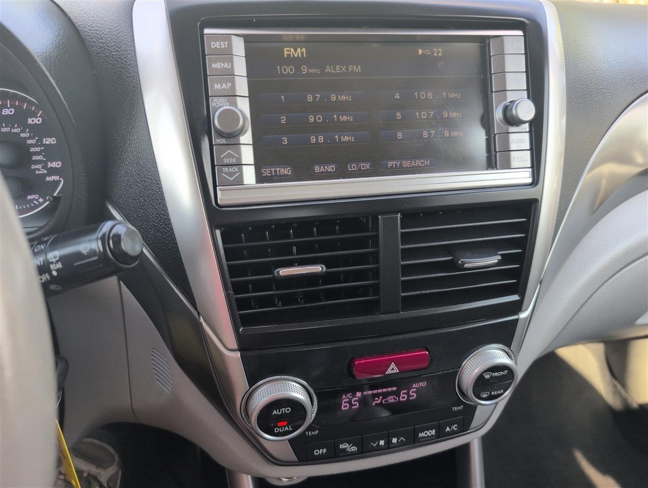 Subaru Forester  2011