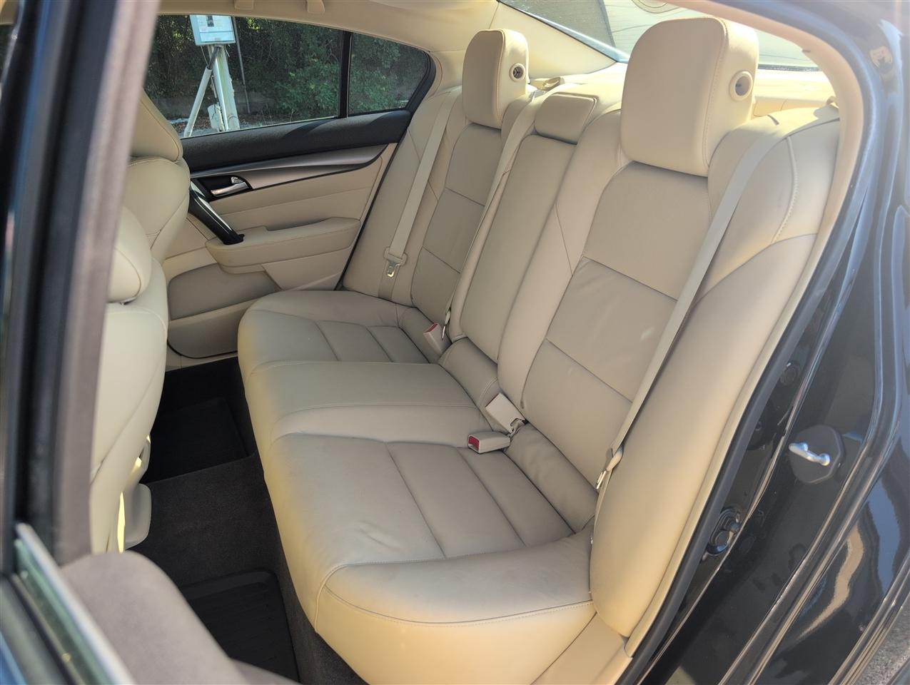 Acura TL  2012