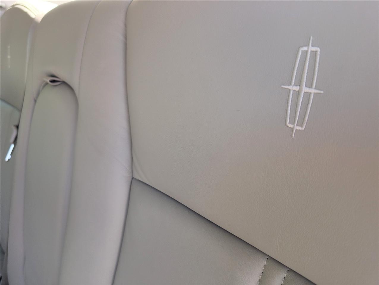 Lincoln Town Car  2007